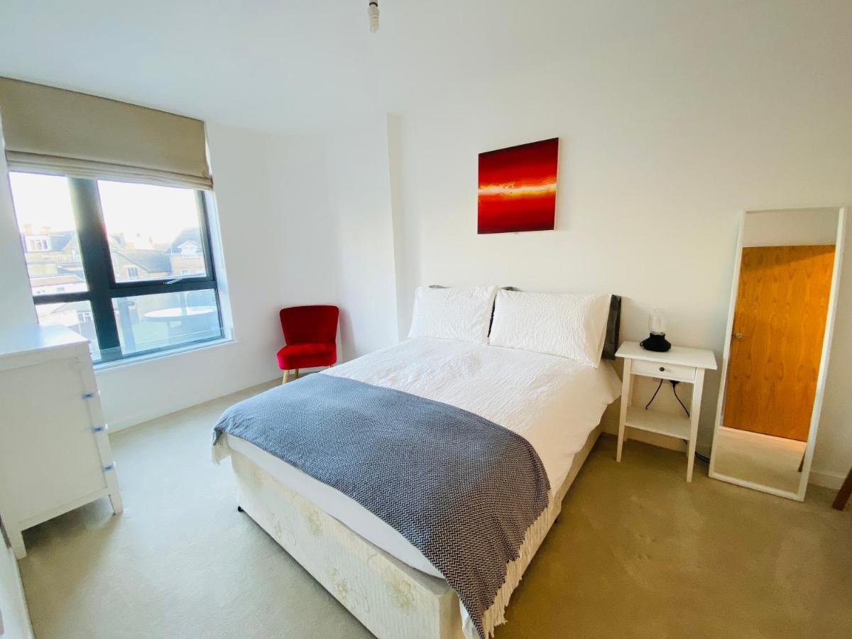 Spacious Two Bedroom Apartment In Balham Λονδίνο Εξωτερικό φωτογραφία